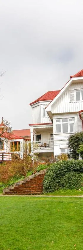 Hotel Costanera - Caja Los Andes，位于瓦尔迪维亚的酒店