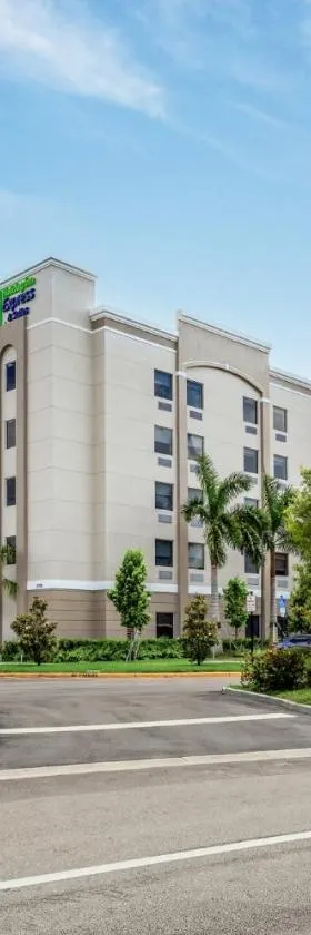 Holiday Inn Express & Suites - Miramar by IHG，位于米拉玛的酒店