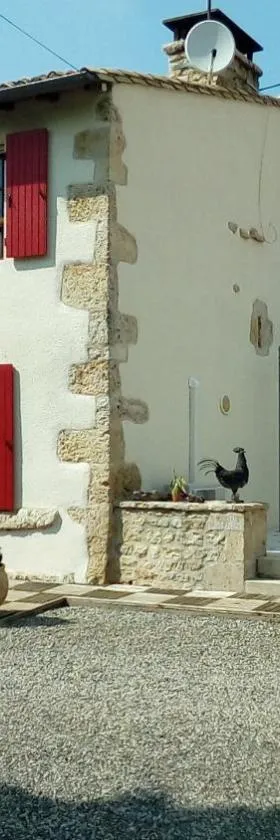 Chambre d'hôtes Les Nénuphars，位于Melle的酒店