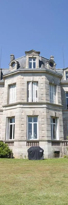 Chateau les Villettes，位于Saint-Just-le-Martel的酒店