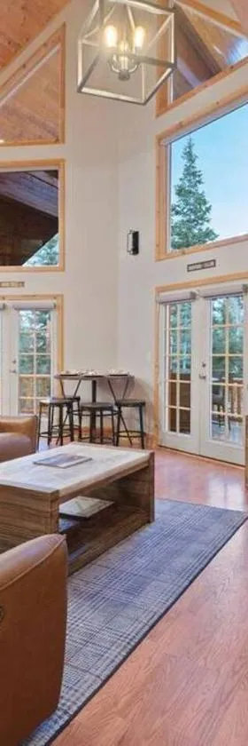 Canyon Country Chalet，位于达克科里克村的酒店