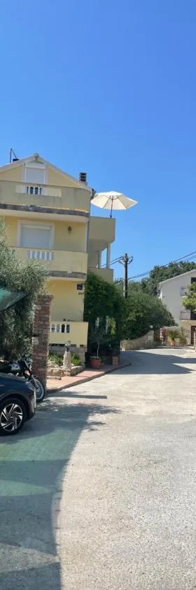 apartment IVA，位于苏佩塔斯卡德拉加的酒店
