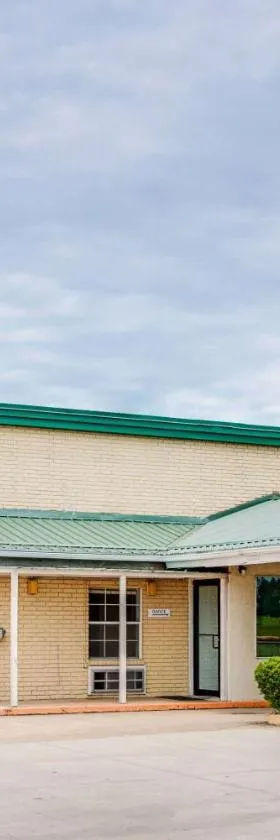 莫内特戴斯酒店，位于Monett的酒店