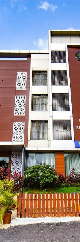 FabHotel Prime Rajmudra - Nr Butterfly Park - Hinjawadi，位于浦那的酒店