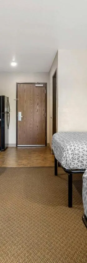 WoodSpring Suites Raleigh Garner，位于Edmondson的酒店