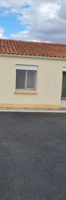 Chambre privé inclu chez l'habitant，位于Reffannes的酒店