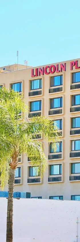 Lincoln Hotel Monterey Park Los Angeles，位于蒙特利公园市的酒店
