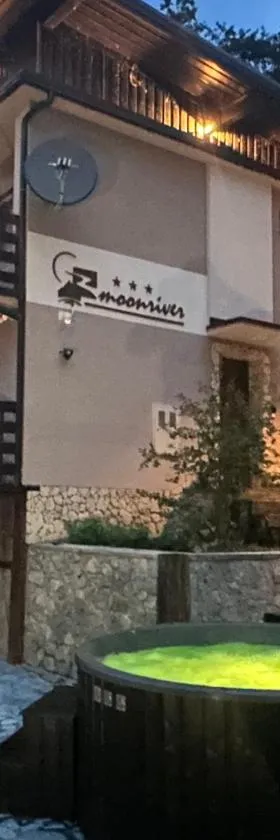 Moonriver Apartment，位于Veljun的酒店