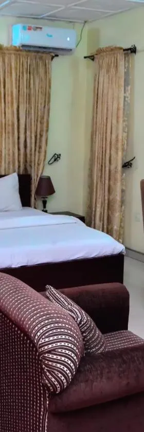 PROXIMA INN，位于哈科特港的酒店