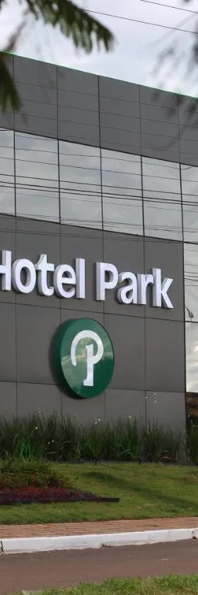 Hotel Park，位于Valparaíso de Goiás的酒店
