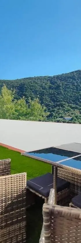 Ventana al Albarracin，位于贝纳马奥马的酒店