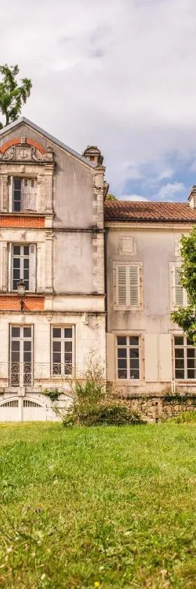 Le Domaine de Langlardie，位于Soudat的酒店