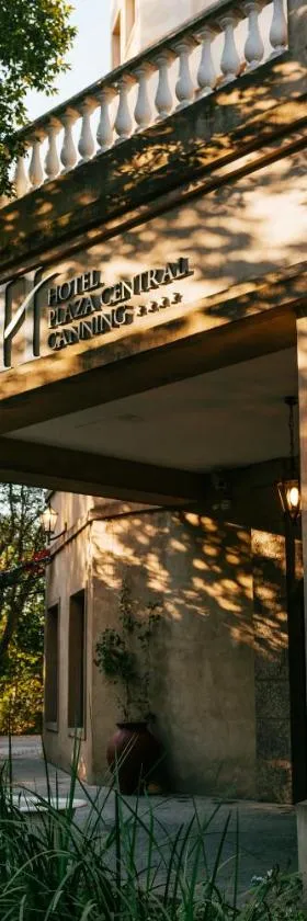 卡宁中环广场酒店，位于埃塞萨的酒店