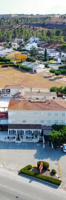 Hotel & Restaurant Figueres Parc，位于菲格拉斯的酒店