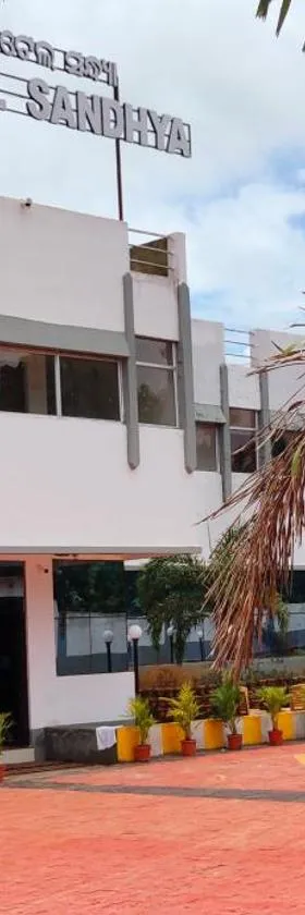 Hotel Sandhya，位于Jaypur的酒店