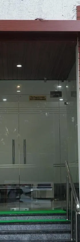 5 STAR GRAND- PREMIUM，位于商沙巴的酒店