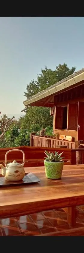 Baandindon Private Earthhouse Homestay，位于湄林的酒店