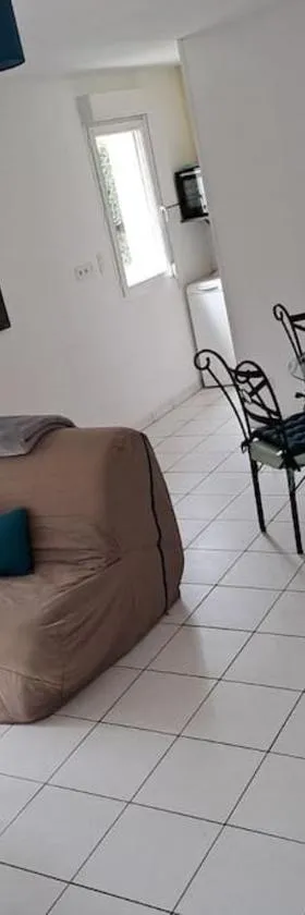 Appartement (jardin clos et privatif)，位于塔登的酒店