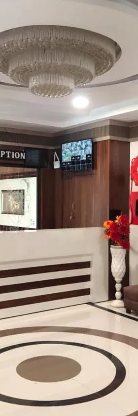 Hotel The Shree Jee Palace，位于Mirzāpur的酒店