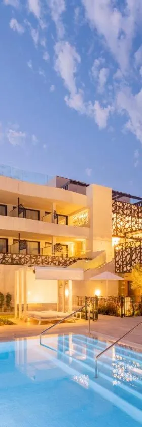 Eurostars Oasis Marbella，位于马贝拉的酒店