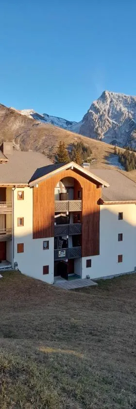 Appartement au cœur des Aravis，位于马尼戈的酒店