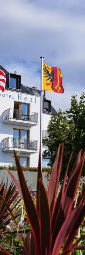 Hôtel Real Nyon by HappyCulture，位于尼翁的酒店