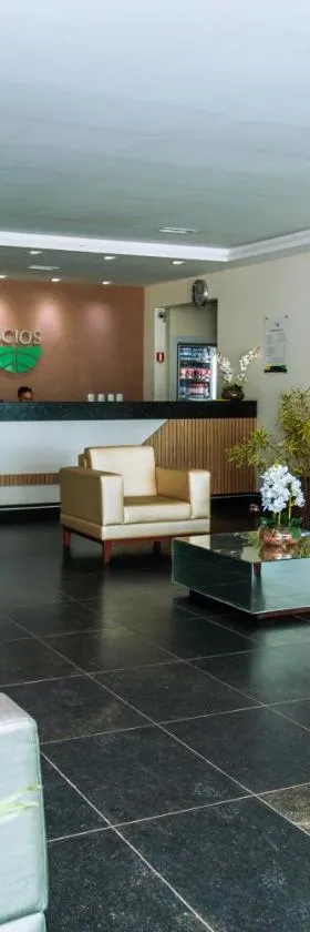 Hotel Equinocios Executive，位于巴卡雷纳的酒店