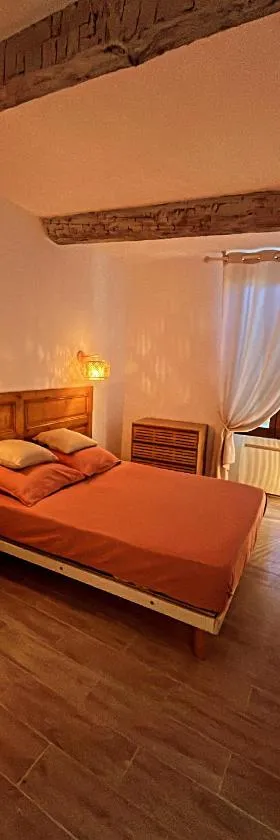 Appartement T2 centre village，位于屈屈龙的酒店