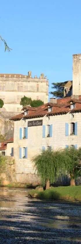 Hostellerie Les Griffons，位于Bourdeilles的酒店