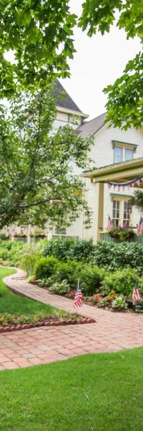 Carrier Houses Bed & Breakfast，位于Rutherfordton的酒店
