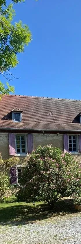 Maison D'hôtes-Maison Castaings，位于Lucq-de-Béarn的酒店