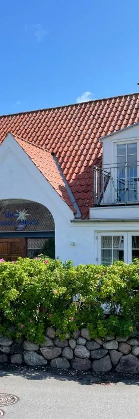 Hotel Brummers Anneks，位于哈泽斯莱乌的酒店
