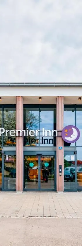 Premier Inn München Airport Süd，位于哈尔伯格摩斯的酒店