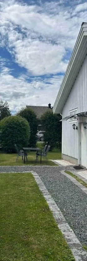 Studiolägenhet i Höga Kusten，位于Ullanger的酒店