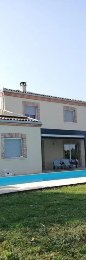 Le Réal，位于Roquemaure的酒店