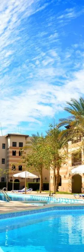Marina Residence Suites Port Ghalib，位于加利布港的酒店