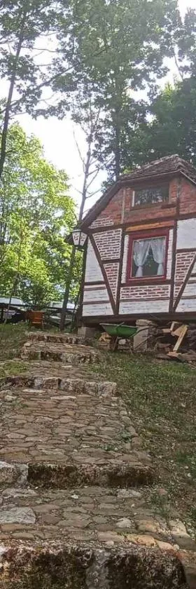 Etno selo odmaraliste Krugerdorf，位于Zovik Kalajdžije的酒店