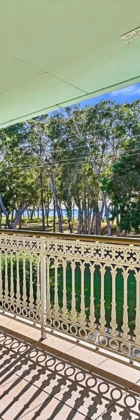 OceanViews on Burrum Up，位于Toogoom的酒店