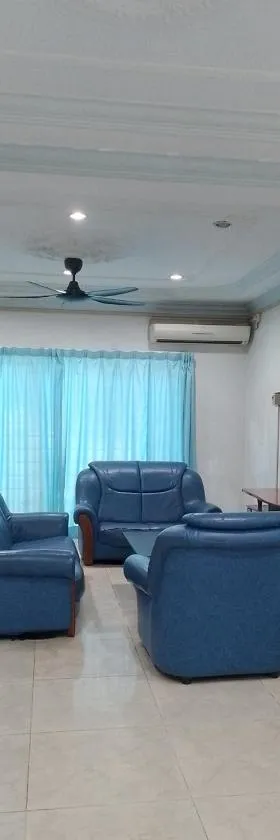 Welcome to Gemas Homestay ALI，位于Batu Enam的酒店