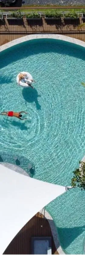 SKYVIEW Resort Phuket Patong Beach，位于芭东海滩的酒店