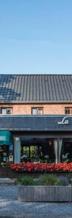 Logis Hôtel Le Menobu，位于特镇的酒店