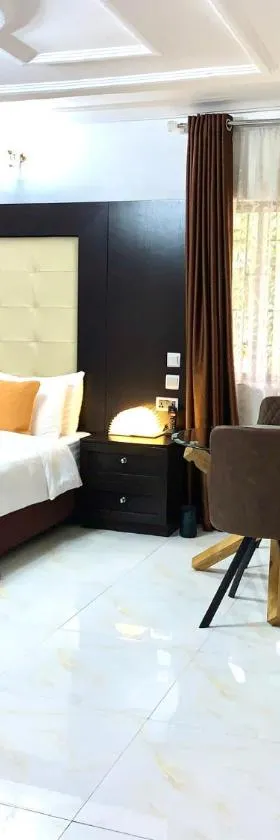 UrbaN RootZ，位于阿布贾的酒店