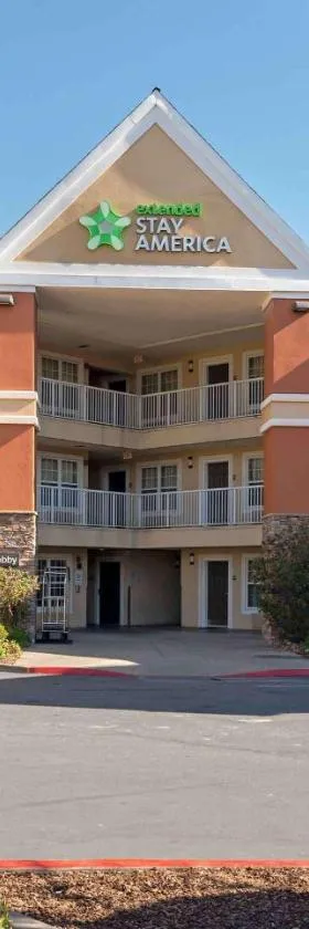美洲长住酒店 - 萨克拉门托 - 白岩路，位于兰乔科尔多瓦的酒店