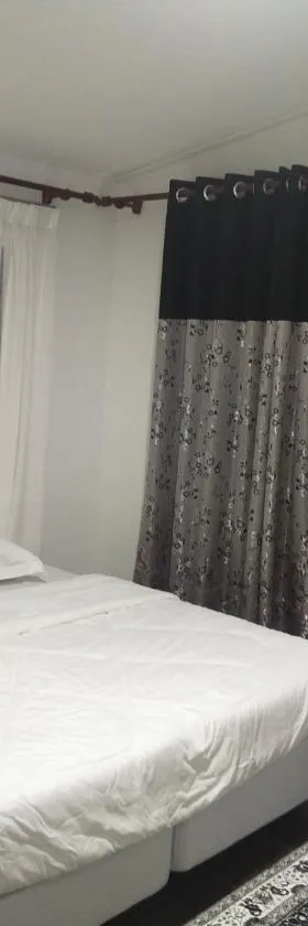 Noraz RoomStay，位于Kampong Baharu的酒店