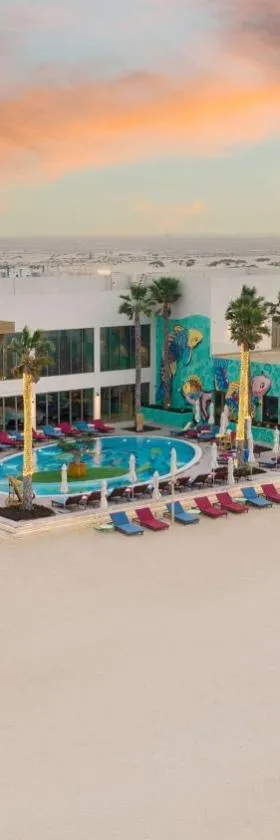 Fuwairit Kite Beach, Tapestry Collection By Hilton，位于Fuwayriţ的酒店