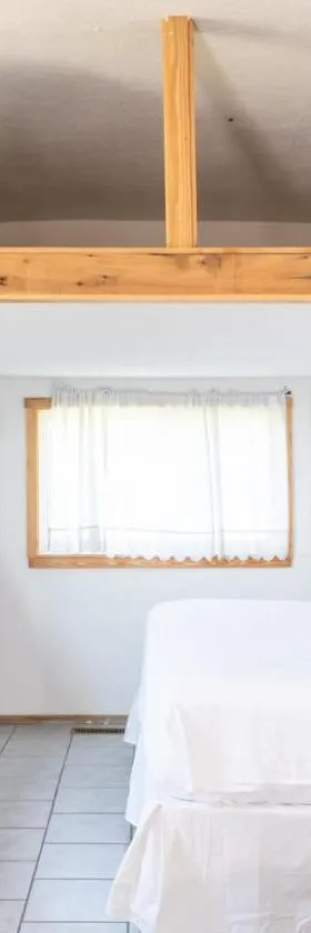 Cozy Cabin near Ark! Adam and Eve's Retreat，位于威廉斯敦的酒店