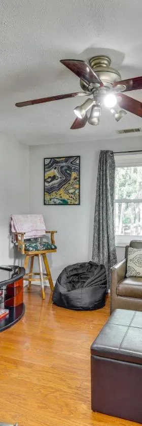 Eureka Springs Apartment Blue Moon Ridge，位于尤里卡斯普林斯的酒店