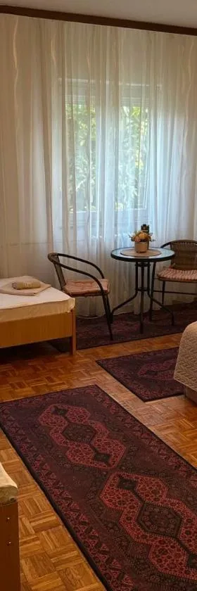 Room Maja，位于Donje Čičevo的酒店