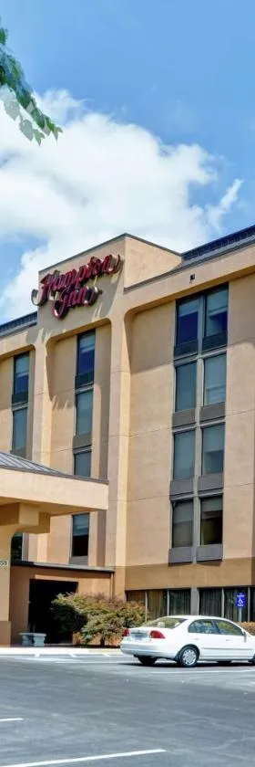 夏洛特-加斯托尼亚汉普顿酒店，位于加斯托尼亚的酒店
