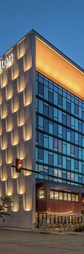 Hilton Des Moines Downtown，位于德梅因的酒店
